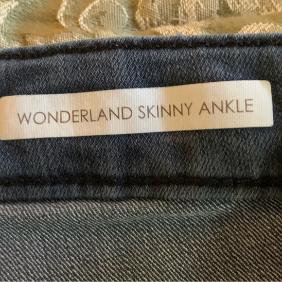 VINTAGE AMERICA. Wonderland Skinny Ankle. Faded blue washed jeans. Size … - Picture 10 of 12
